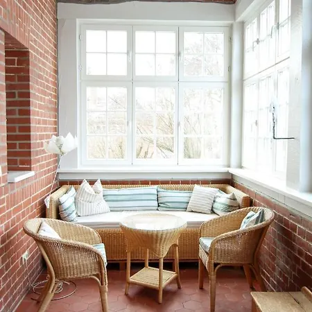 Alter Bahnhof * Bresewitz